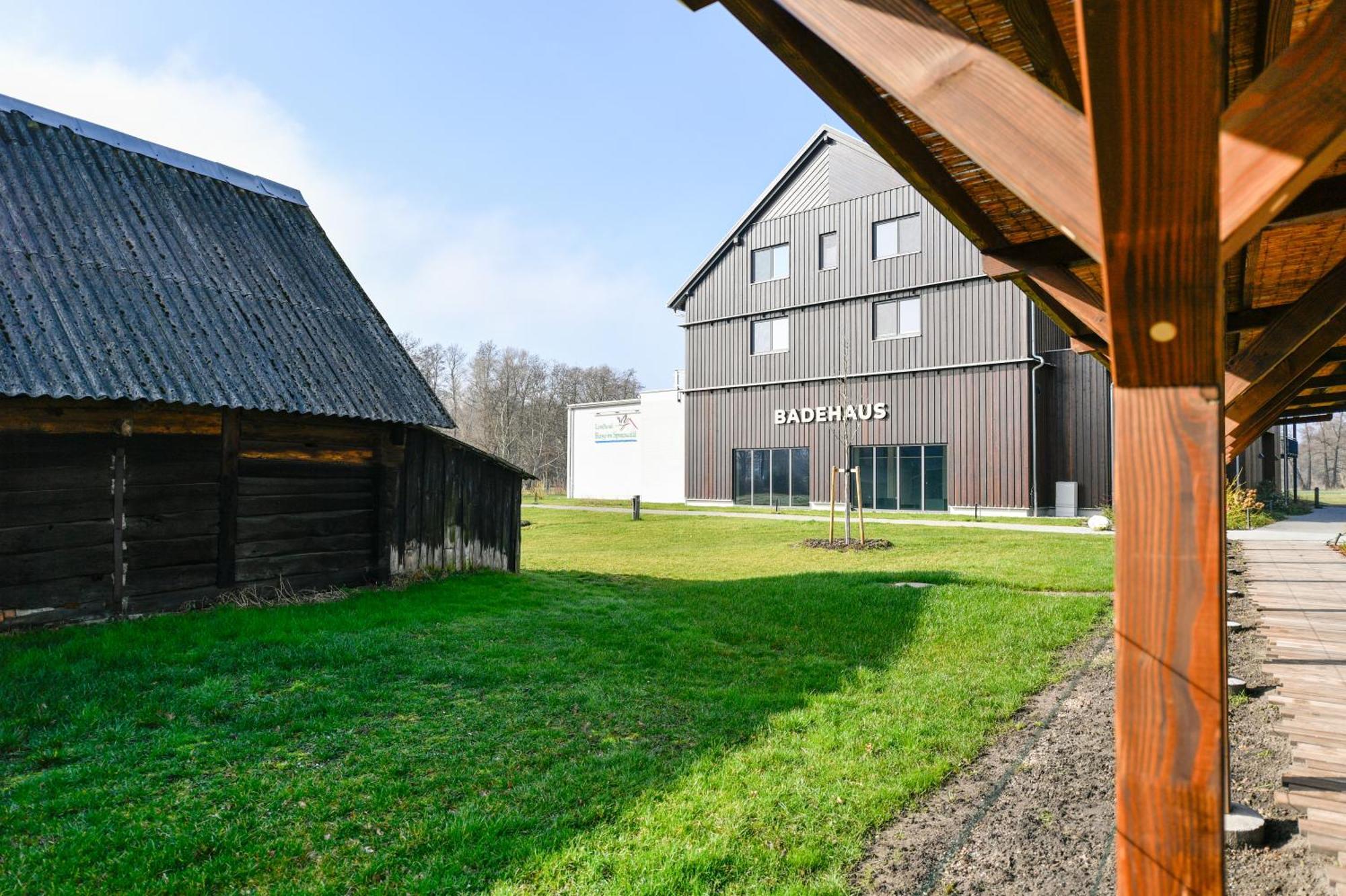 Landhotel Burg Im Spreewald - Resort & Spa Exterior photo